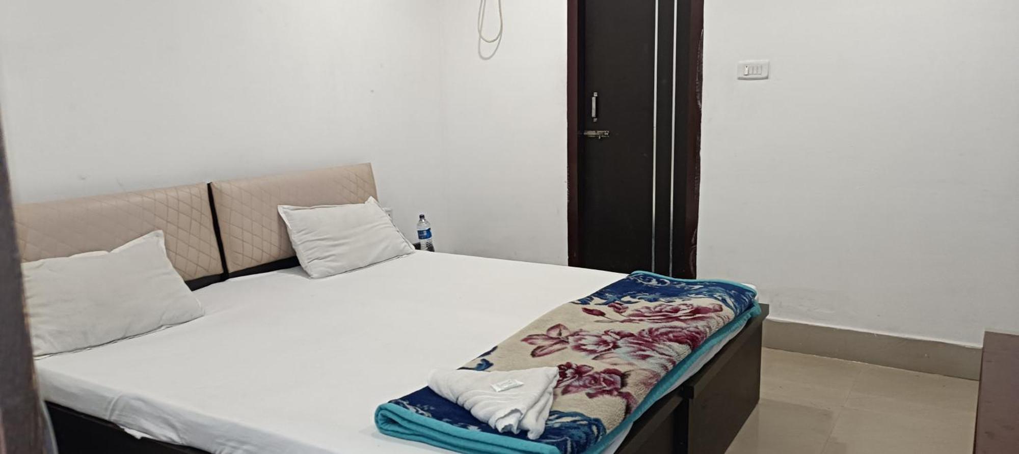 Hotel Lemon House 古瓦哈提 外观 照片